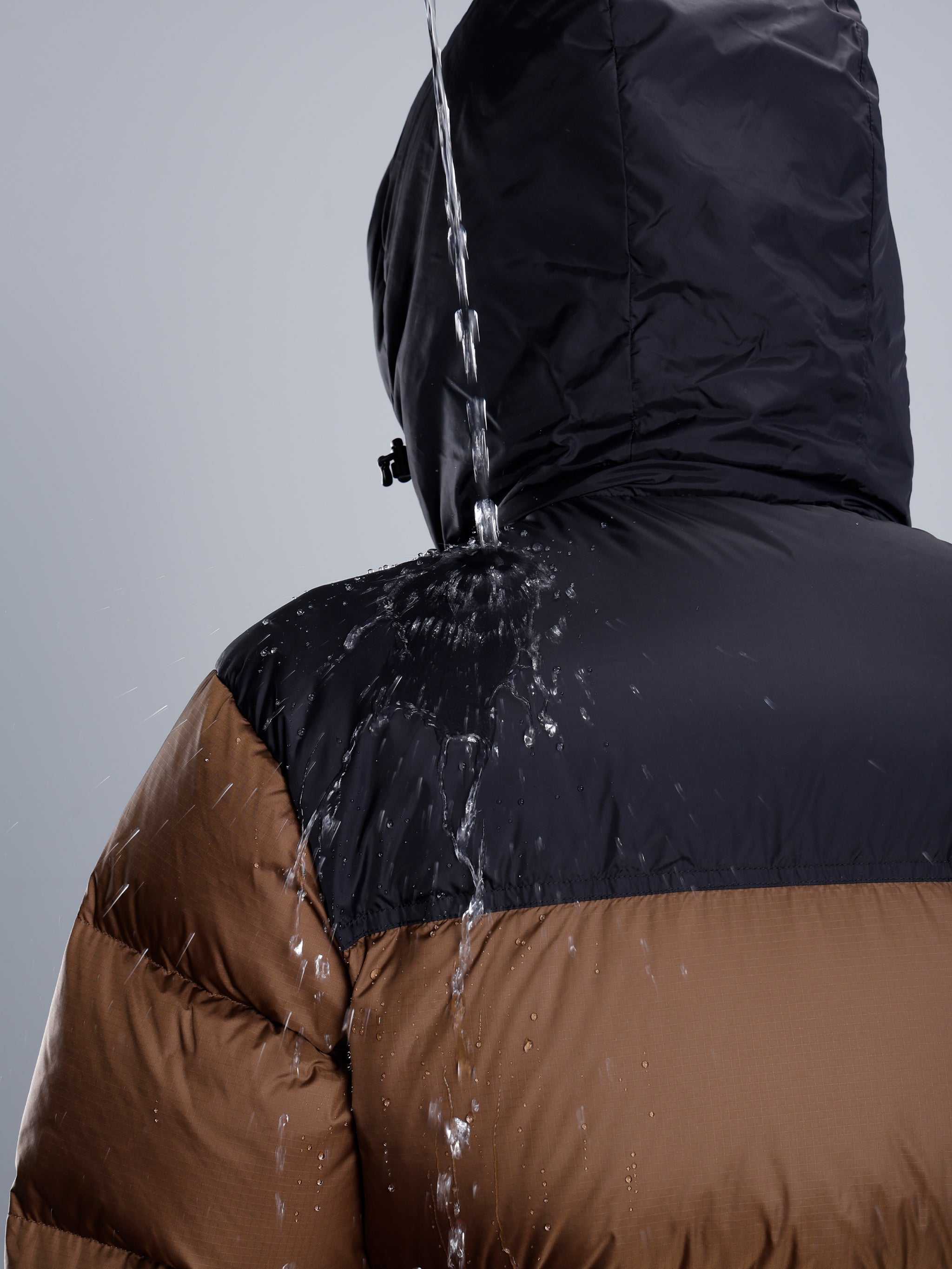 Waterproof show of Camel Cordura® Paneled Puffer Down Jacket, 220g goose down, waterproof, heat-reflective lining for warmth