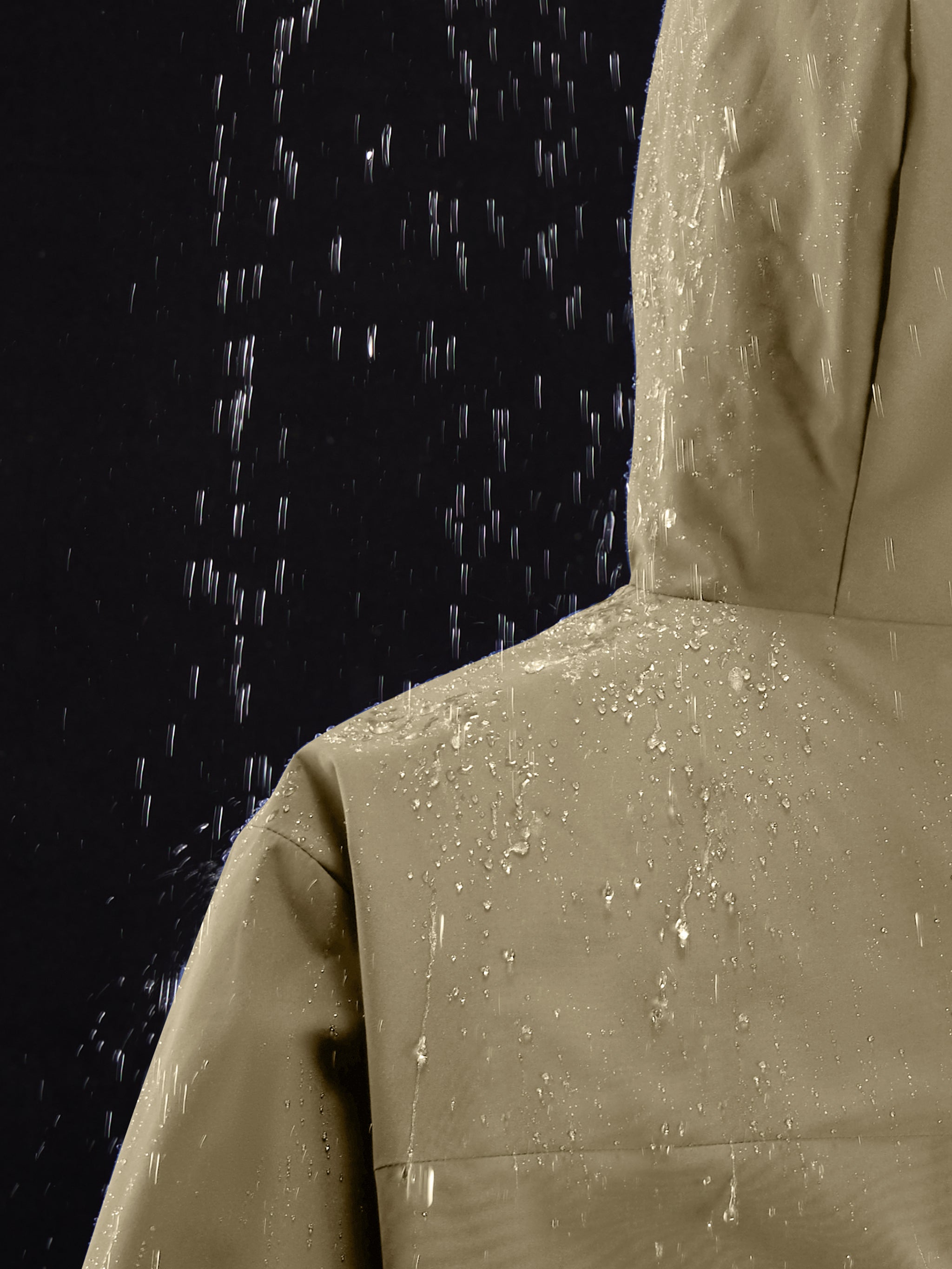 Men’s Interstellar Traverse Paneled Shell Jacket