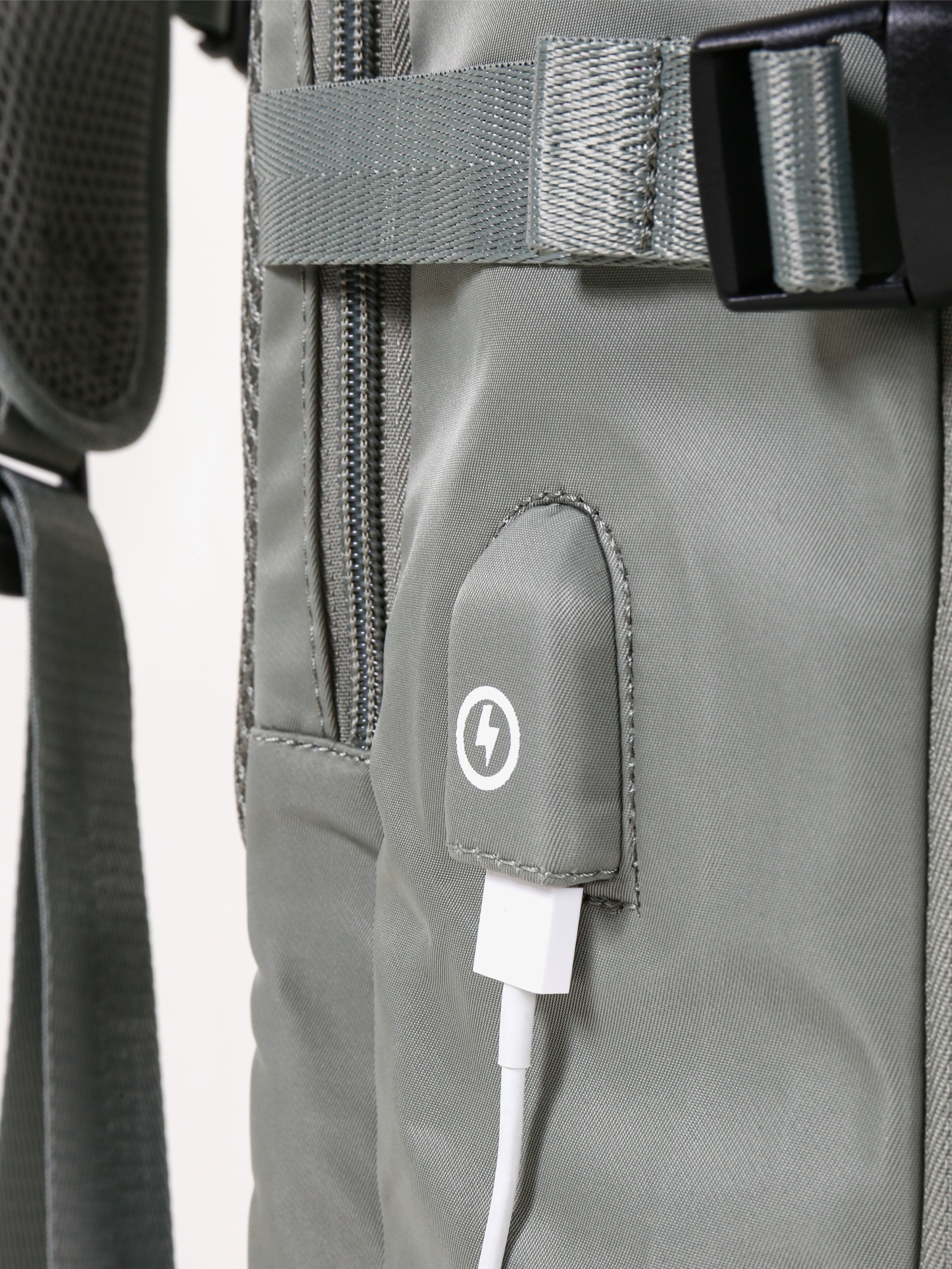 Camel 25L Compartmentalized Commuter Backpack