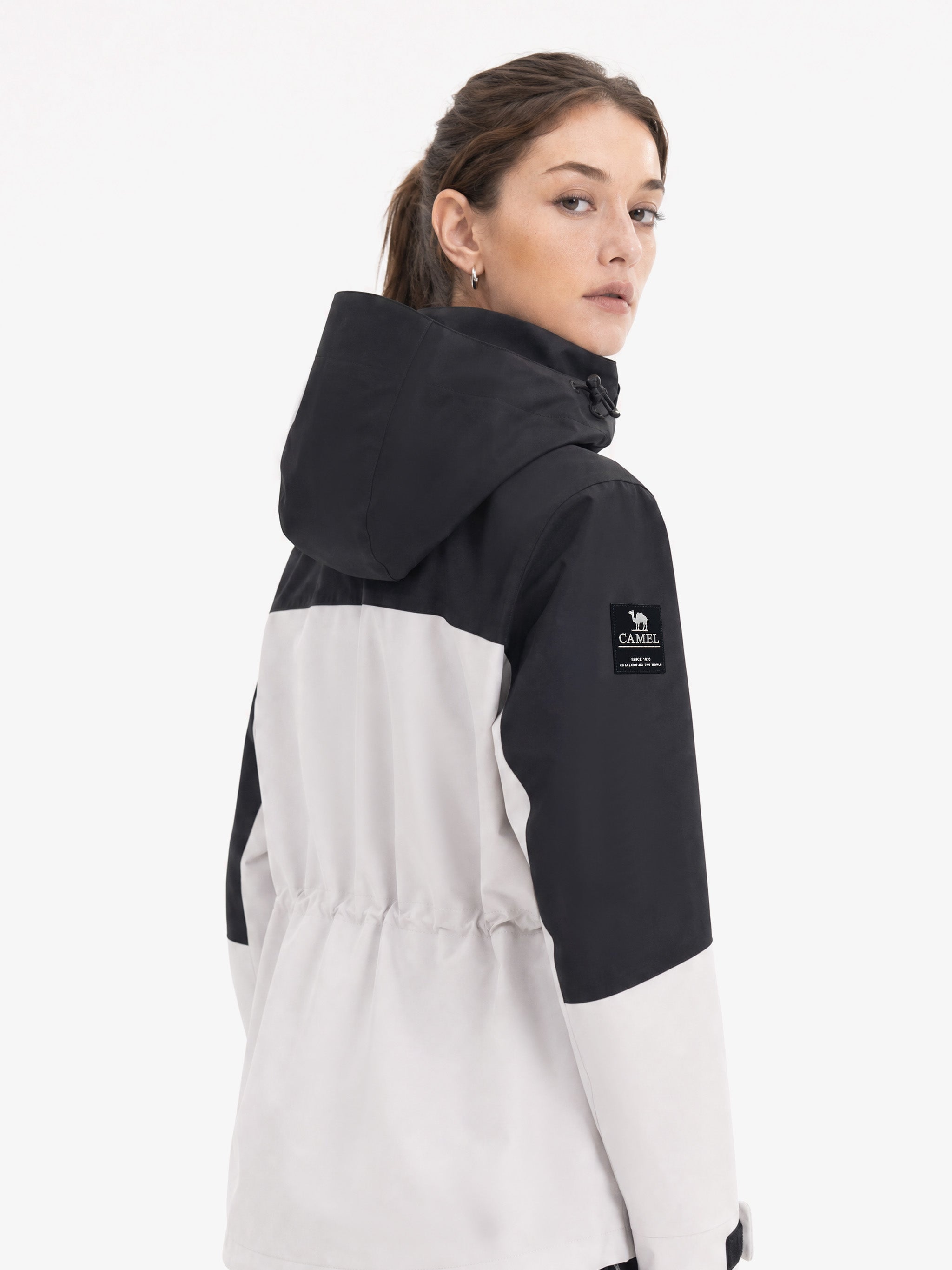 CAMEL Women's 3-in-1 Shell Jacket with Down Liner - A26CA6B050Y-bai+hei-7