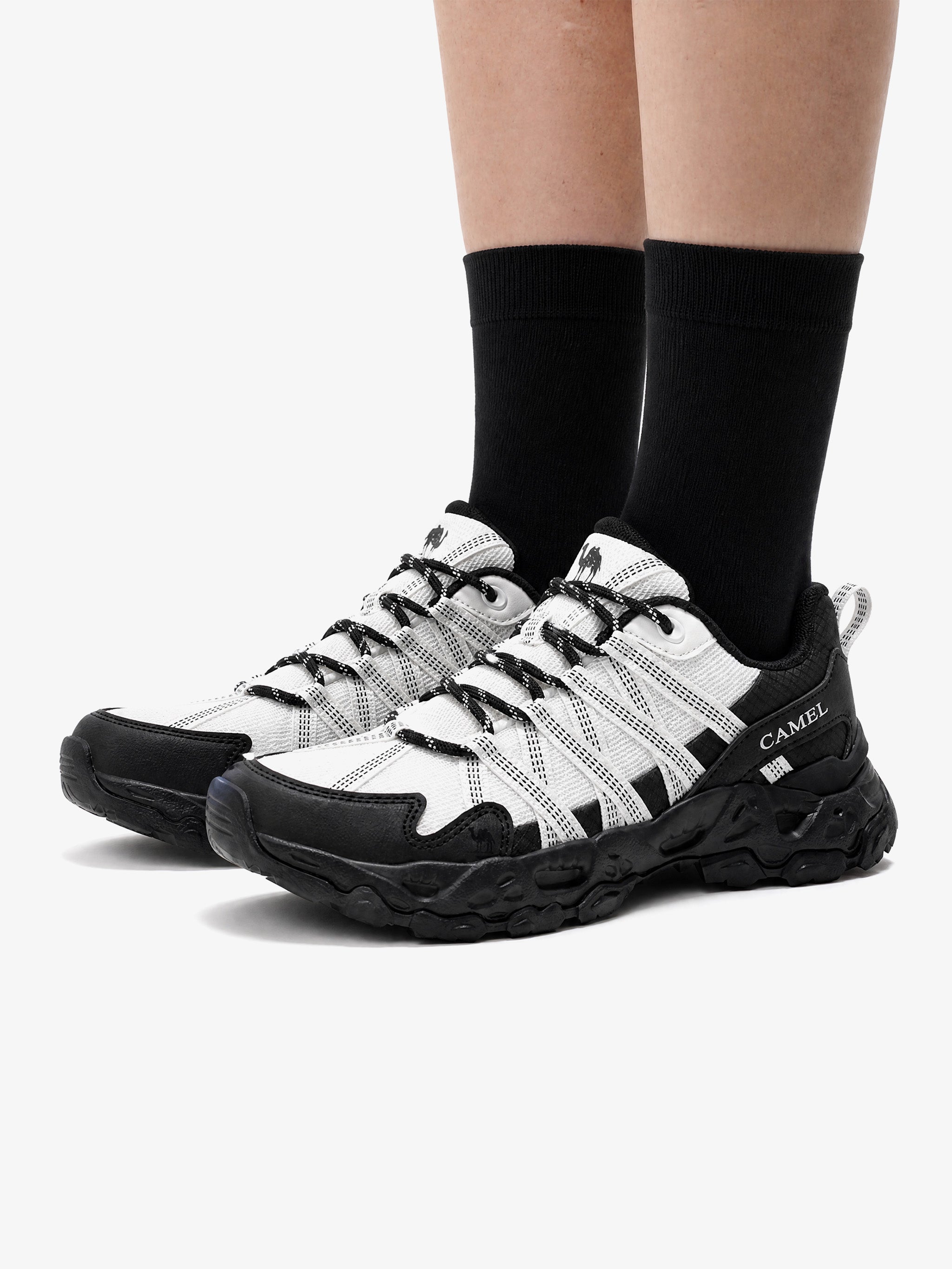 Women’s Lightweight Hiking Sneakers