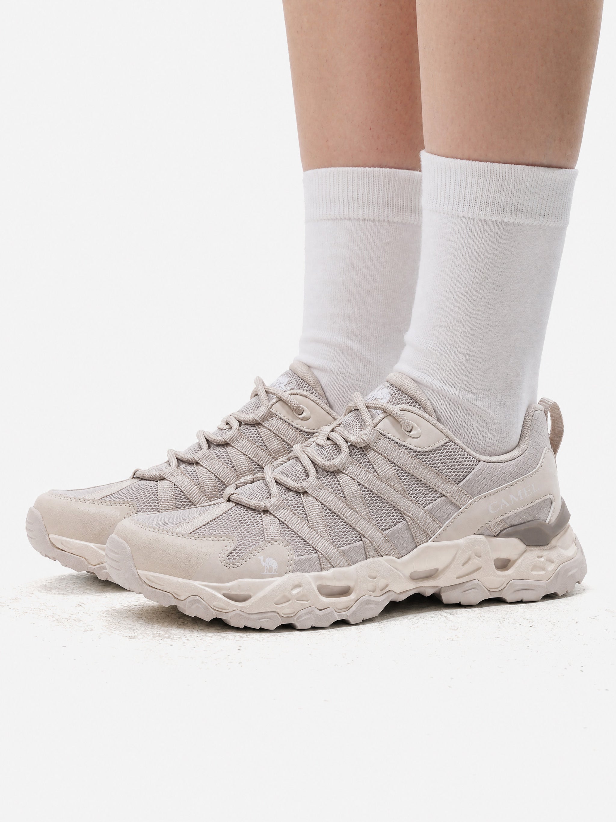 Women’s Lightweight Hiking Sneakers