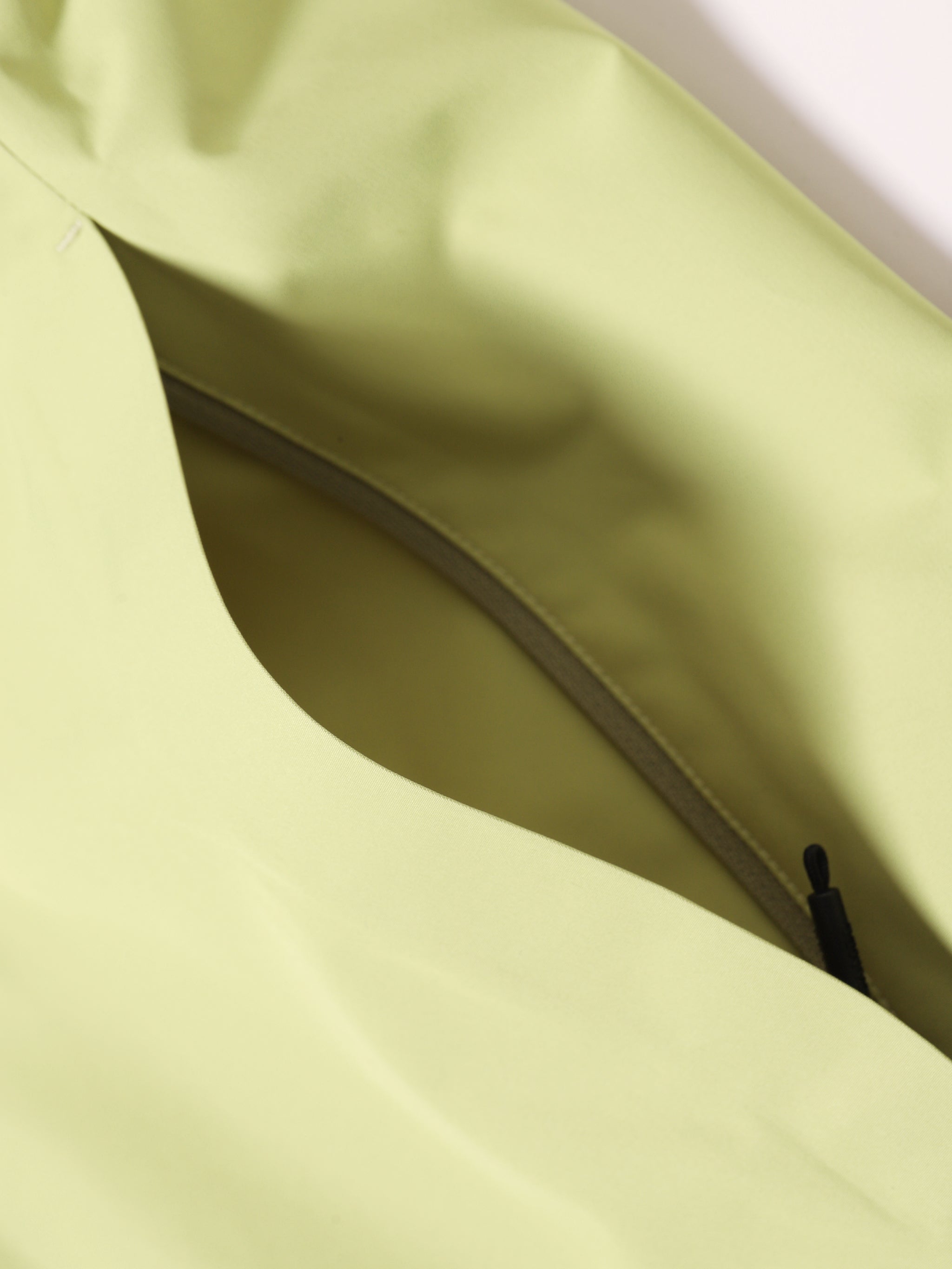 Pocket of Camel Interstellar Traverse Lightweight Shell Rain Jacket with breathable 3D ergonomic cut and rainproof