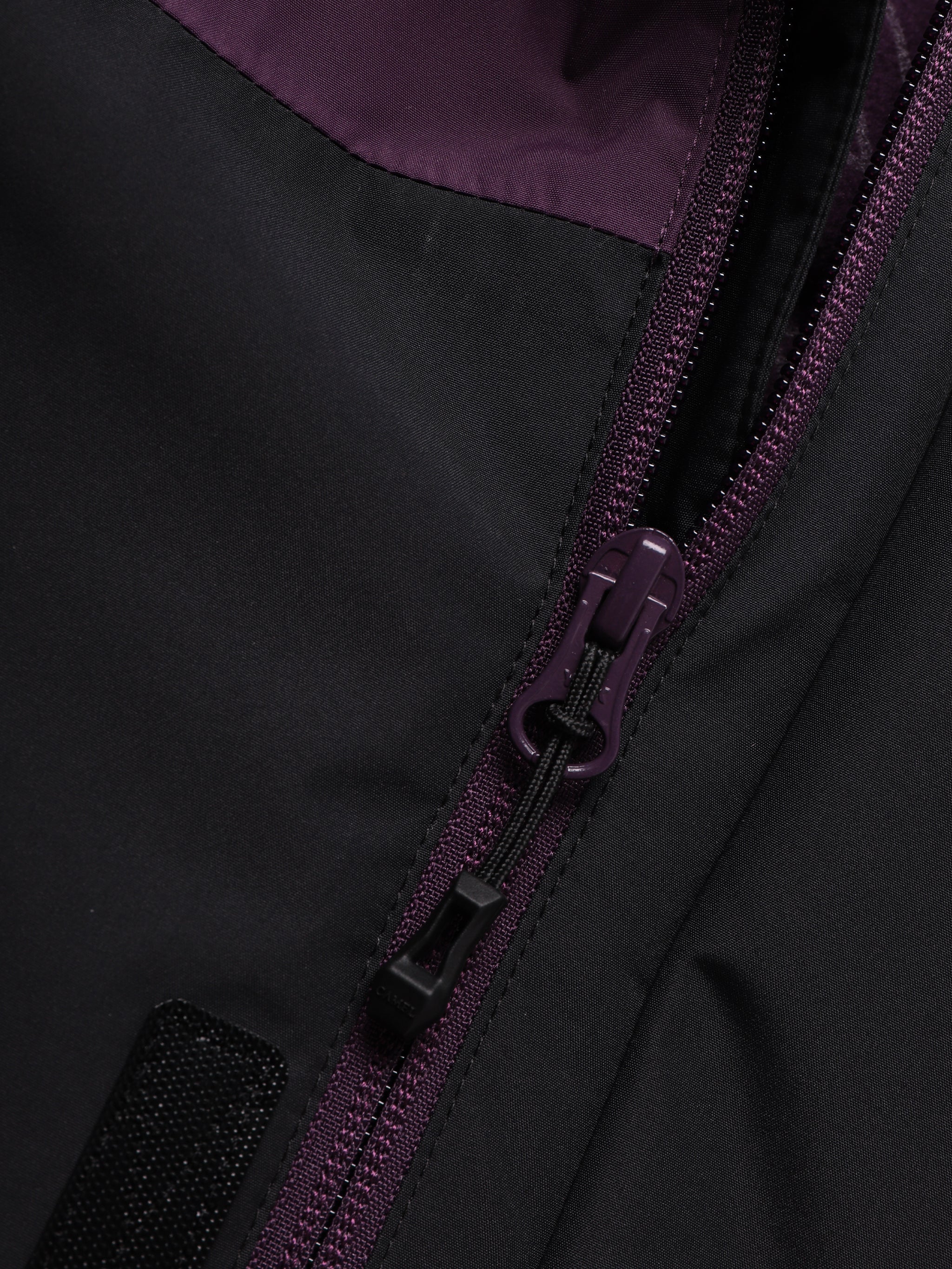 Zipper of Camel Men’s Arctic Sentinel Elite Toray Dermizax® 3-in-1 Jacket windproof coat with far-infrared fleece